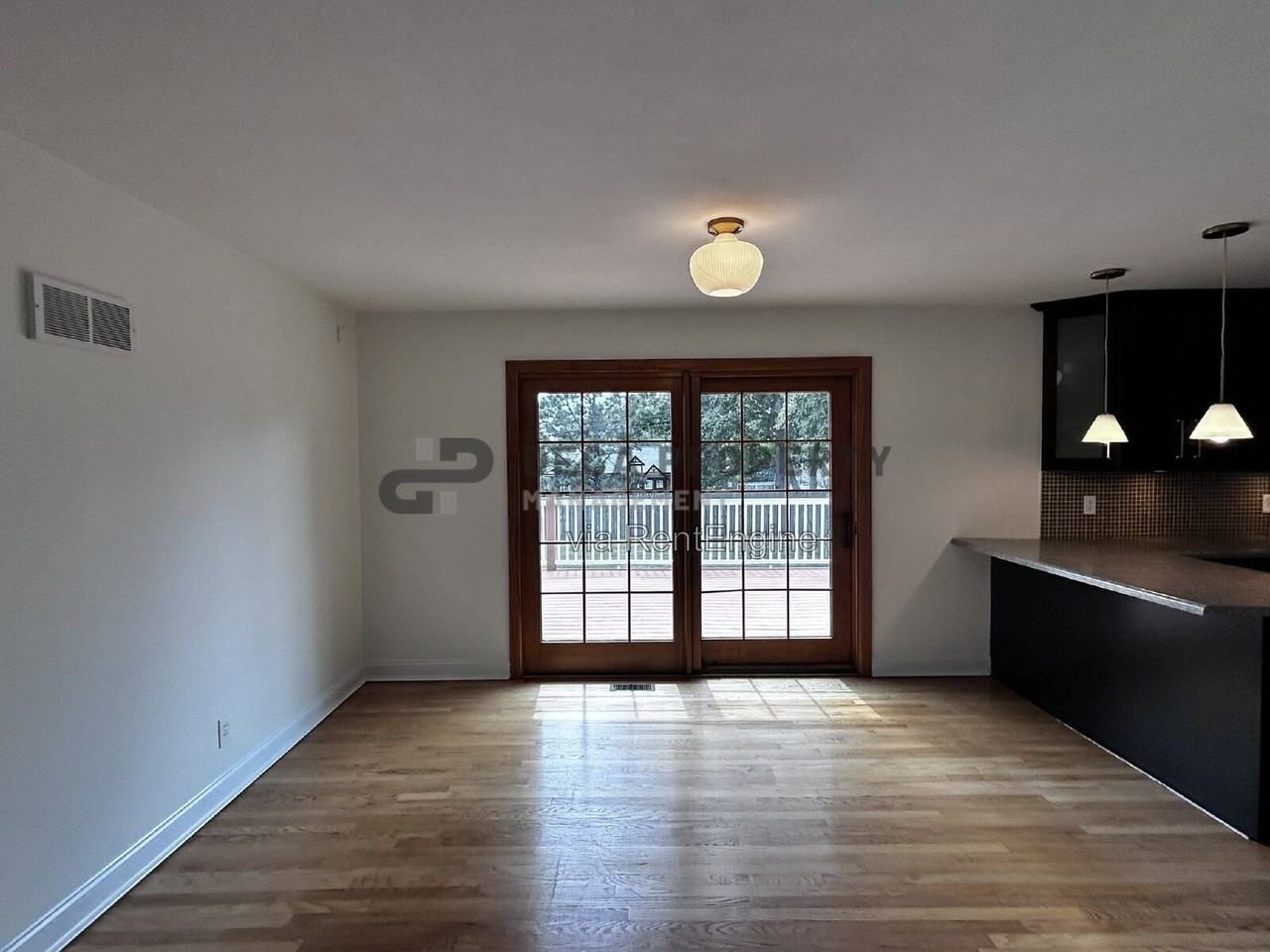 11842 Sunlind Dr - Photo 4 of 24