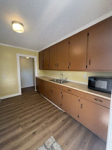 403 Wyatt St - Photo 2 of 13