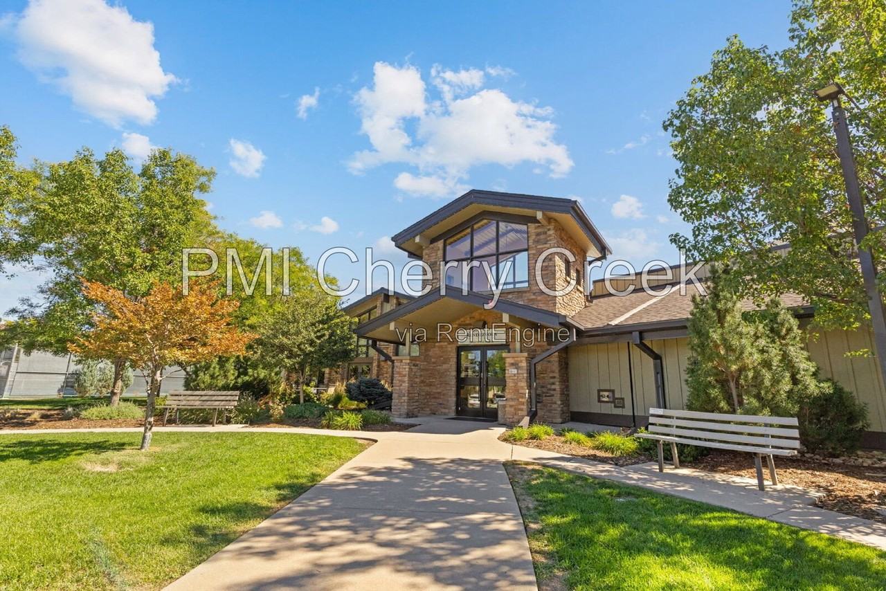 13661 E Marina Dr #406 - Photo 4 of 23