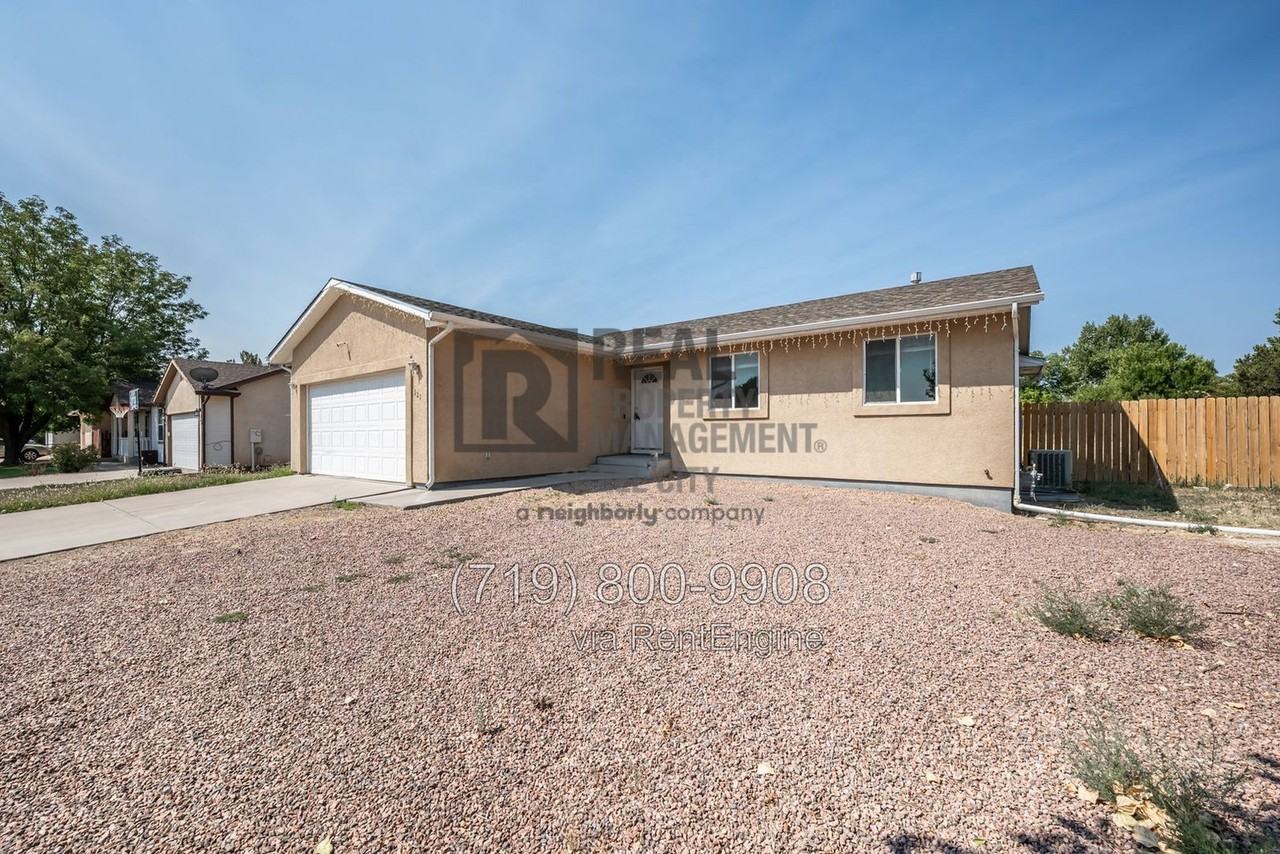 321 S Maher Dr - Photo 3 of 40