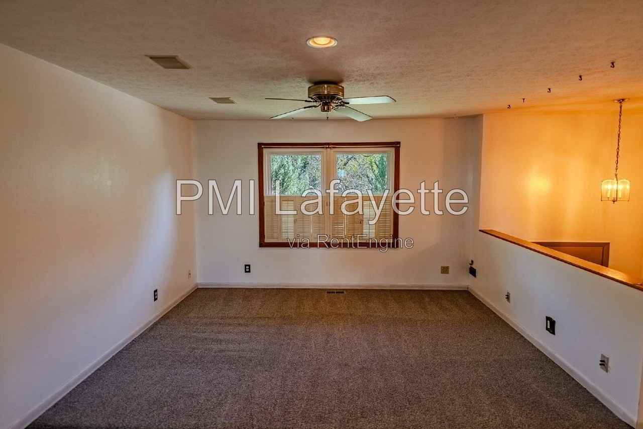 716 Foxwood Dr - Photo 5 of 29