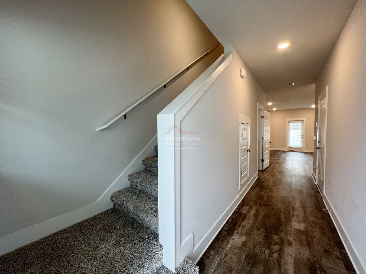 1631 Iroquois Ct - Photo 2 of 41