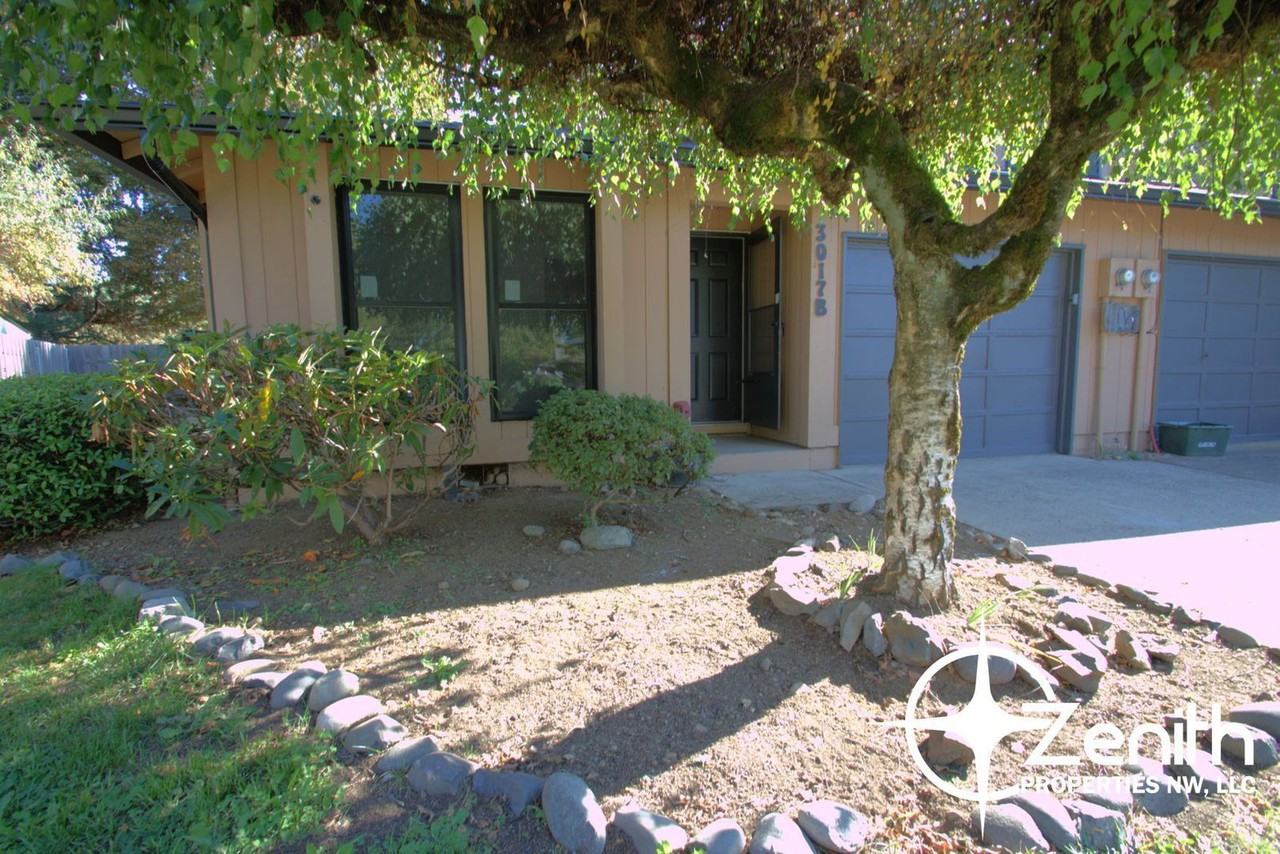 3017 Ne 103rd Loop #B - Photo 6 of 10