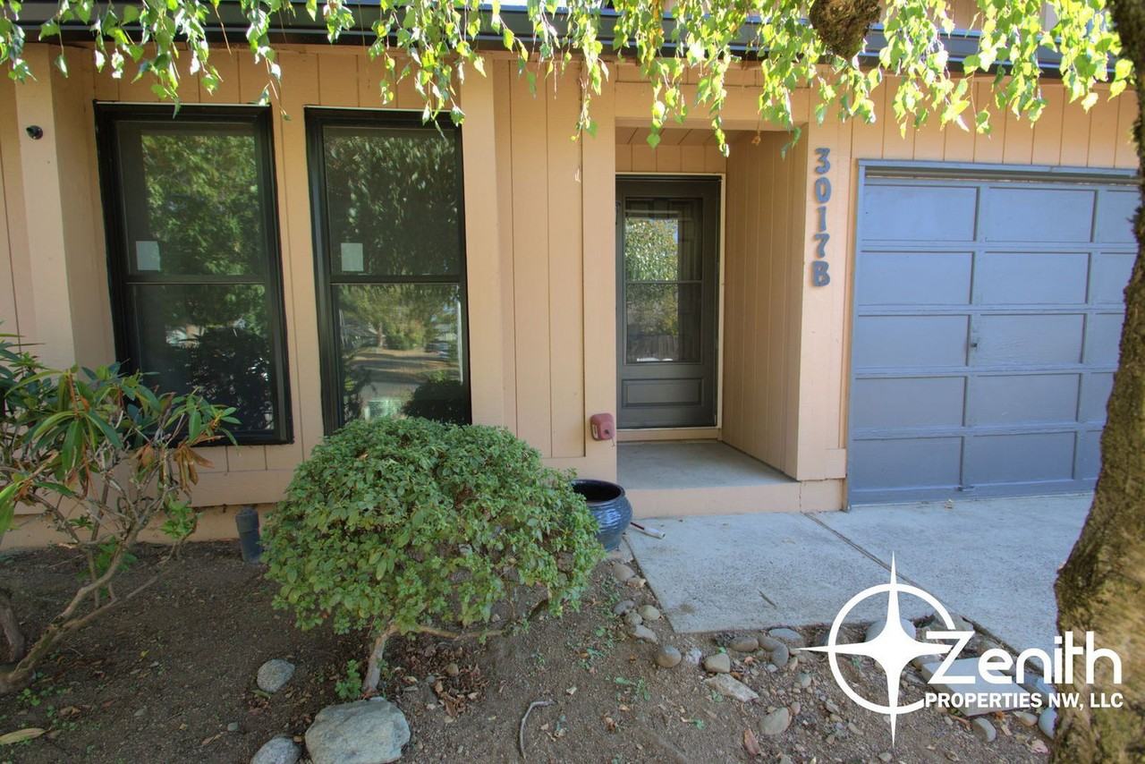 3017 Ne 103rd Loop #B - Photo 7 of 10