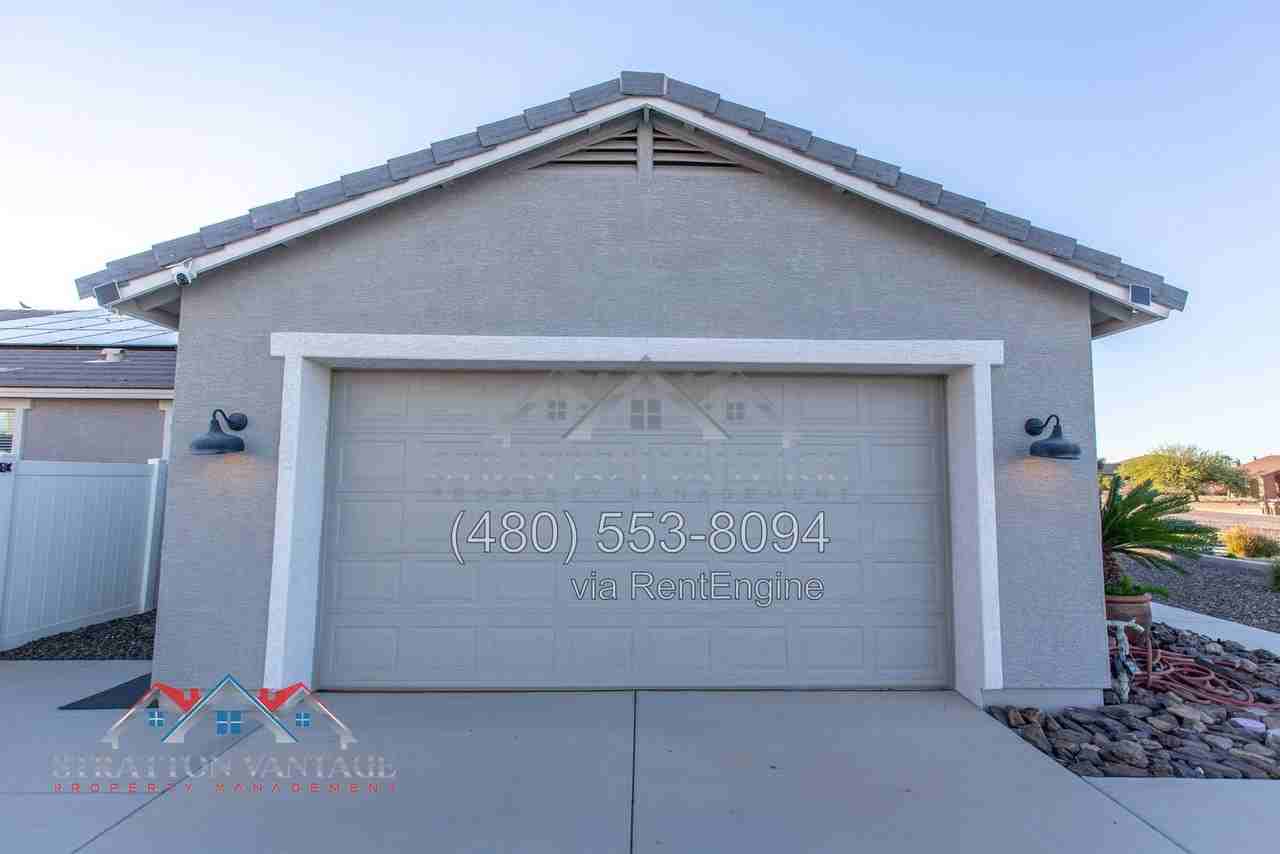 3283 W Roberts Rd - Photo 7 of 50