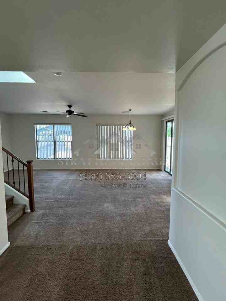 4518 W T Ryan Ln - Photo 7 of 34
