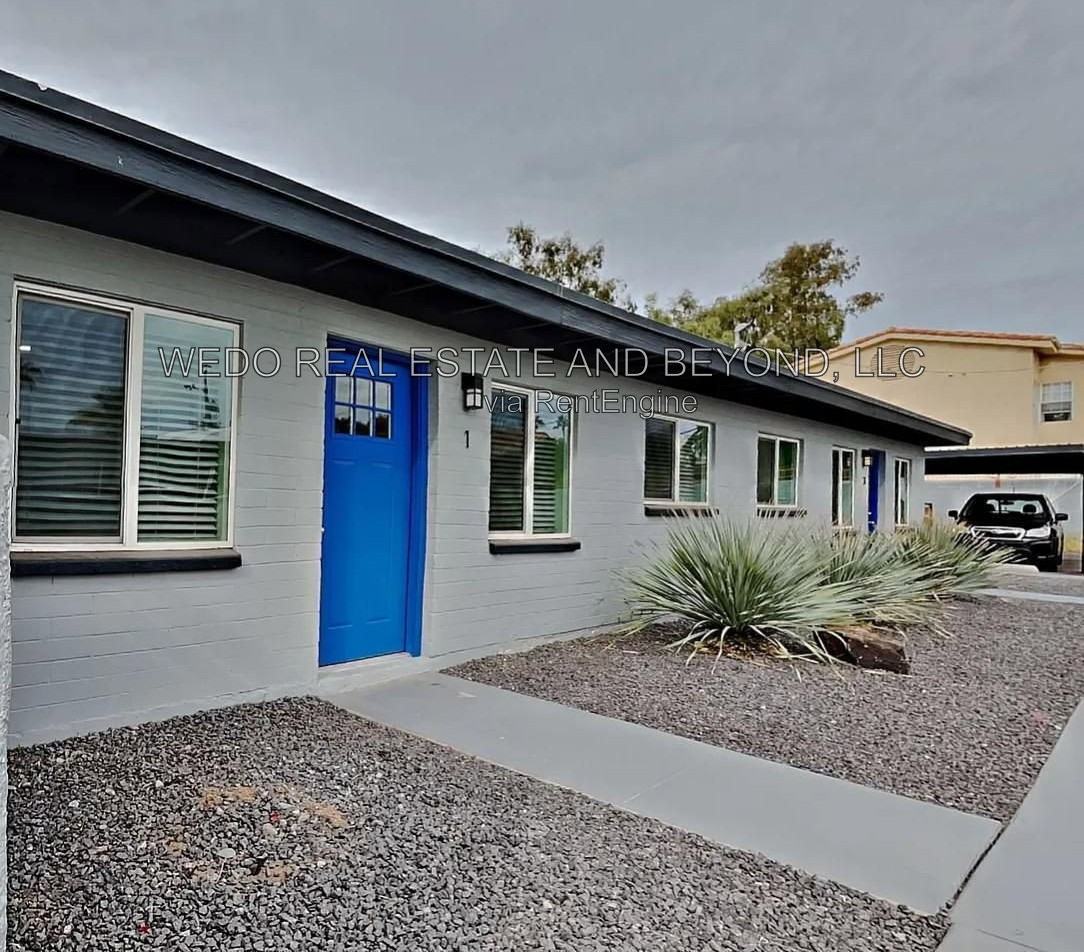 1302 E Vista Ave #4