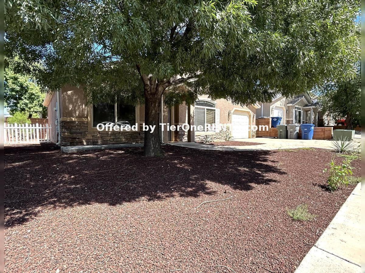 25 E 420 N - Photo 2 of 15