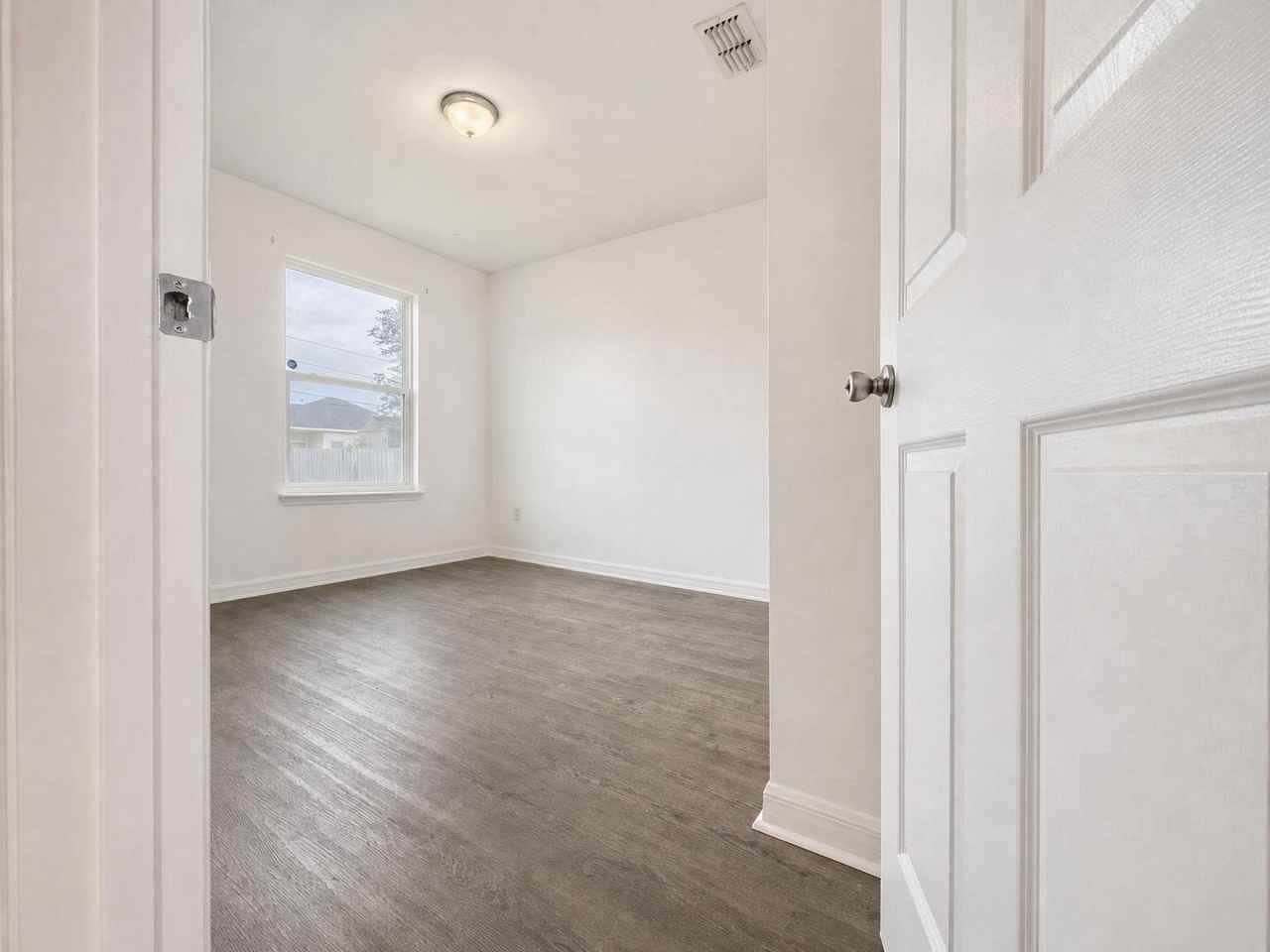 2793 Sw 162nd Pl - Photo 3 of 8