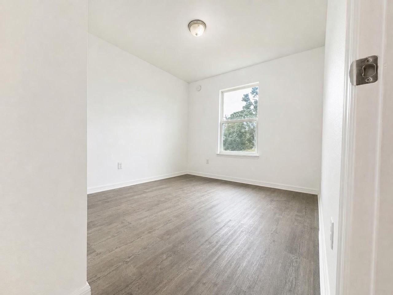 2793 Sw 162nd Pl - Photo 5 of 8