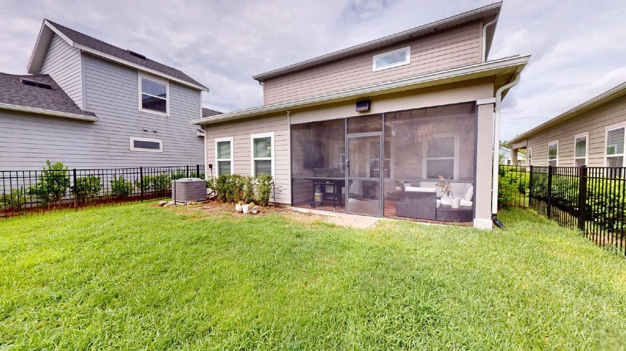 2768 Pointed Leaf Rd - Photo 4 of 36