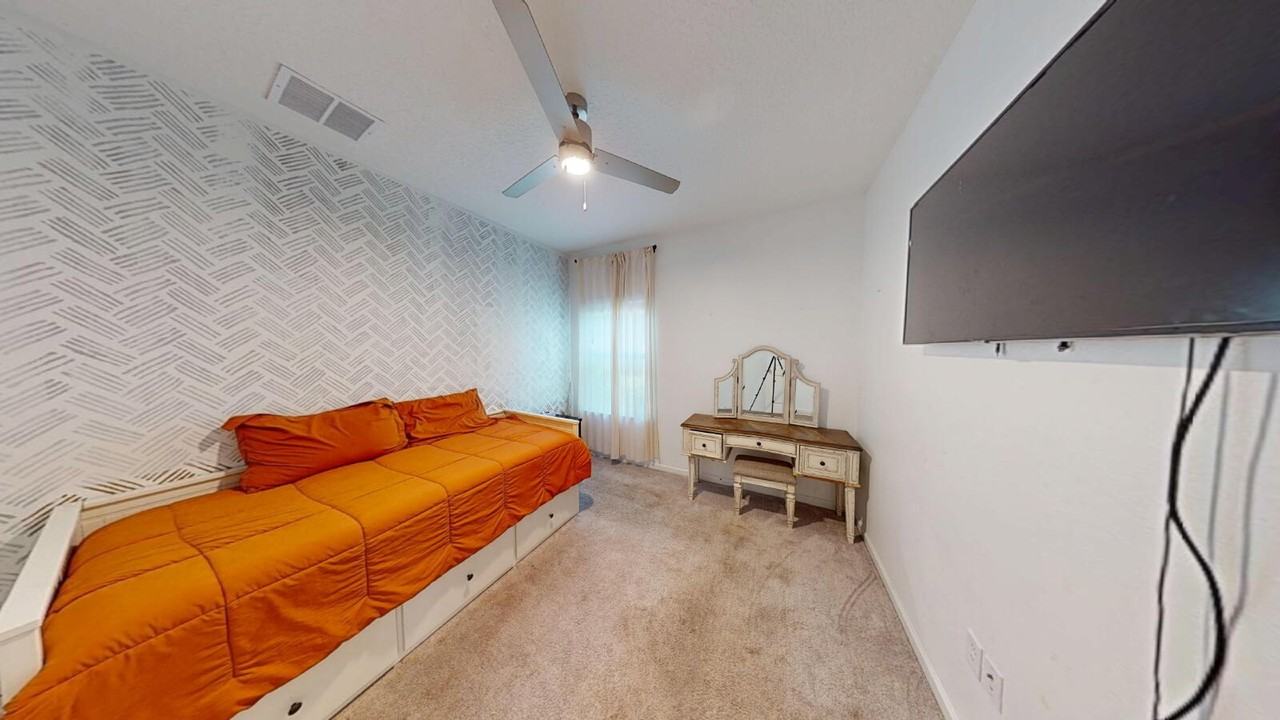 2768 Pointed Leaf Rd - Photo 5 of 36