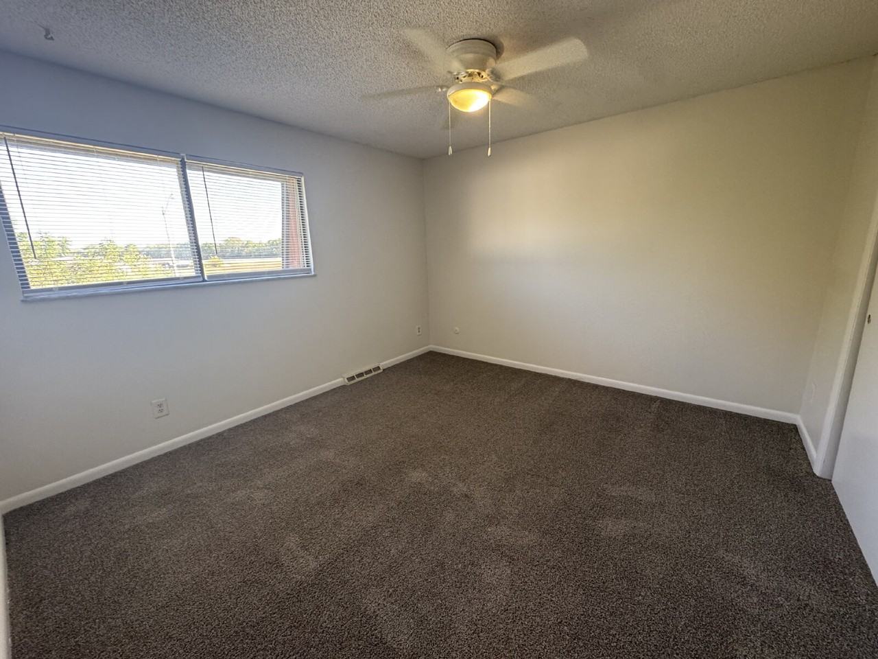 3122 Cumberland Dr #2 - Photo 7 of 10