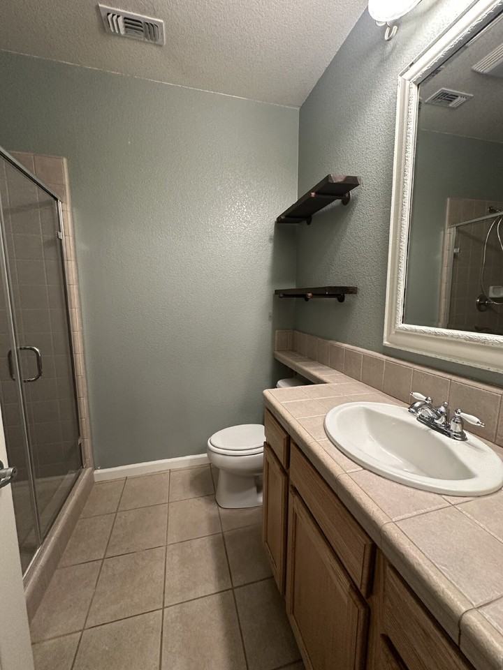 2580 Country Falls Ln - Photo 3 of 13