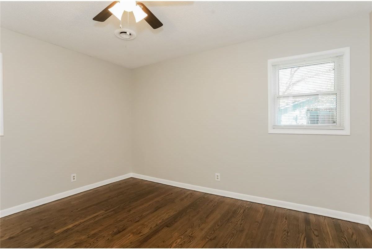 529 Mehaffey Dr - Photo 5 of 15