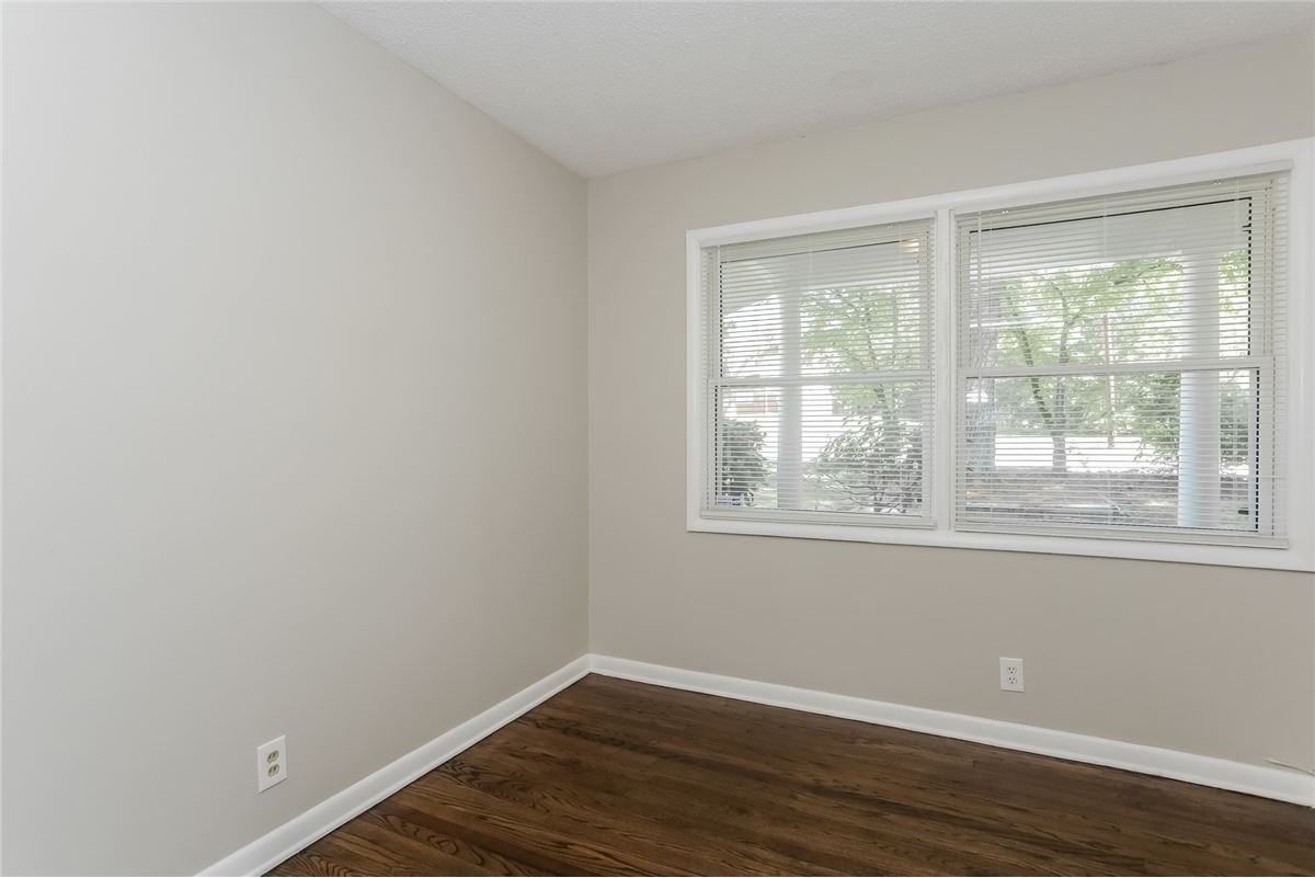 529 Mehaffey Dr - Photo 6 of 15