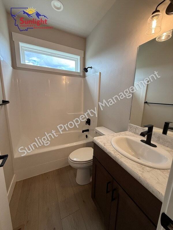1019 Phil Cir - Photo 5 of 12