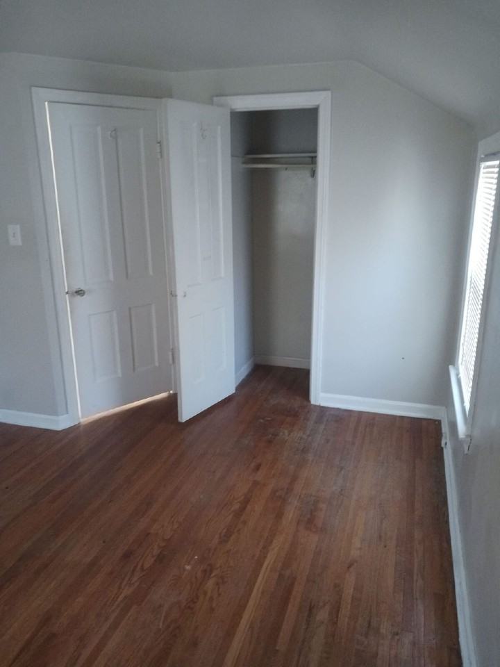 1352 Dill Rd - Photo 5 of 11