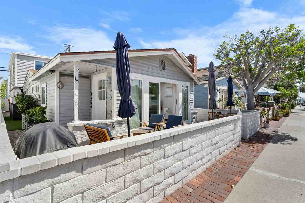 118 Marine Ave - Photo 3 of 22