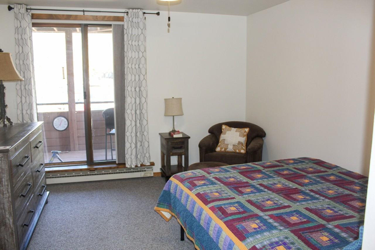 210 E La Bonte St #123 - Photo 4 of 28