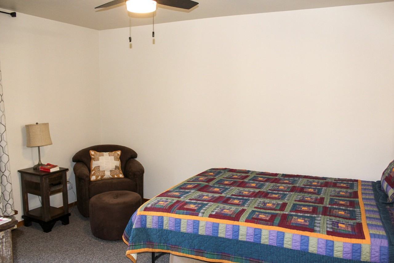 210 E La Bonte St #123 - Photo 5 of 28