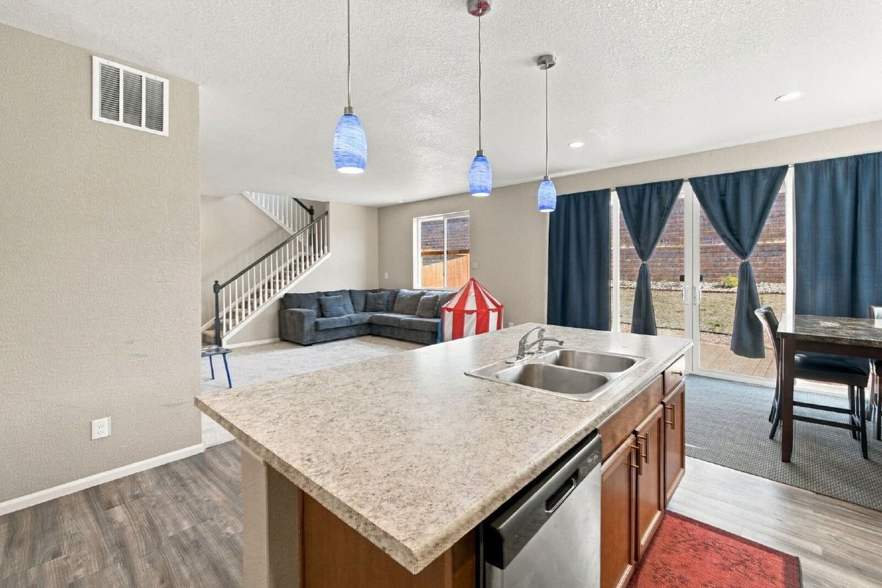 4857 Wolf Moon Dr - Photo 6 of 41