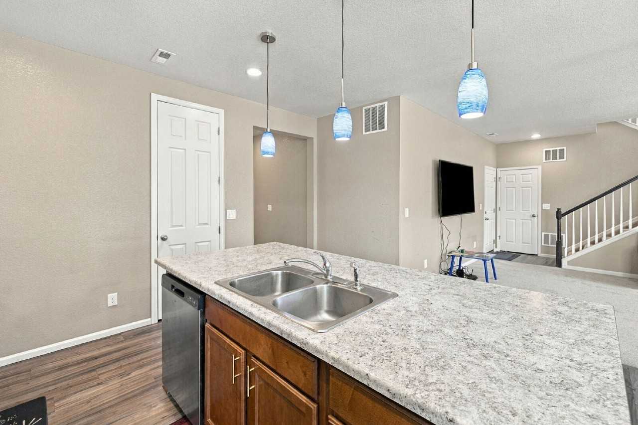4857 Wolf Moon Dr - Photo 7 of 41
