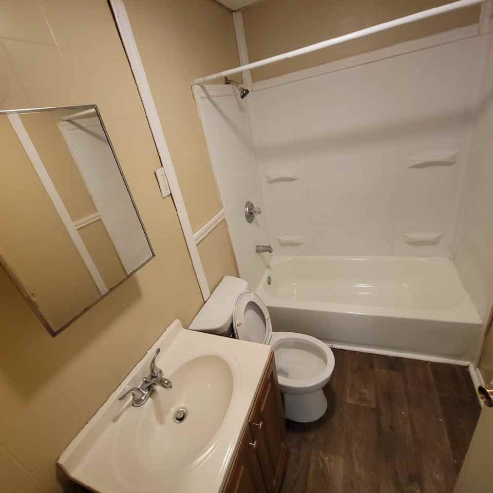 3820 N Butler Ave - Photo 5 of 6
