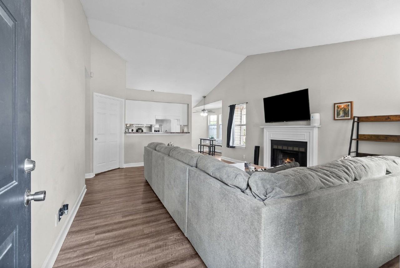 70 Grassmire Dr - Photo 4 of 26