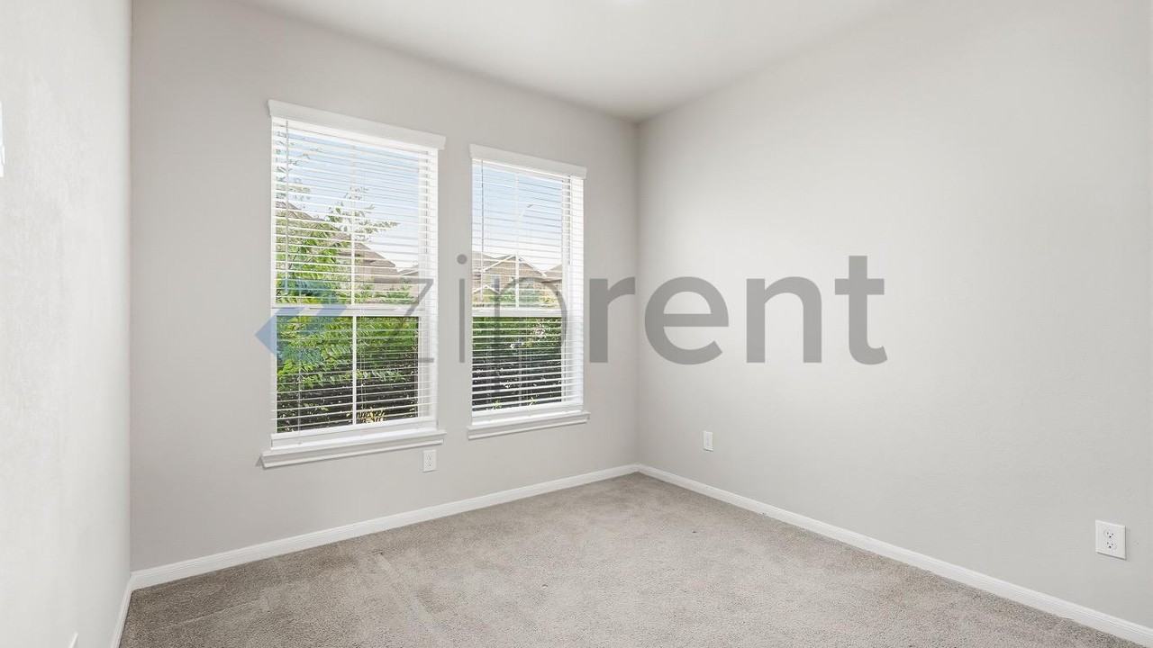 4403 Pale Fox Ln - Photo 6 of 28