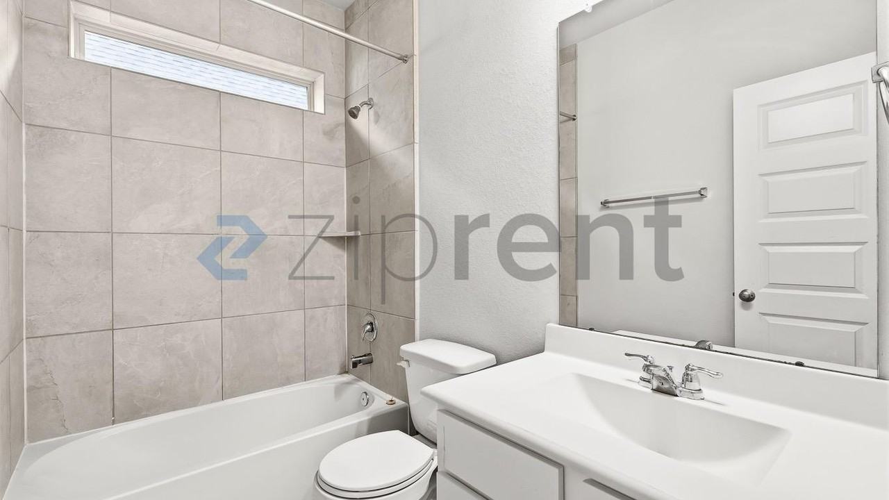 4403 Pale Fox Ln - Photo 7 of 28