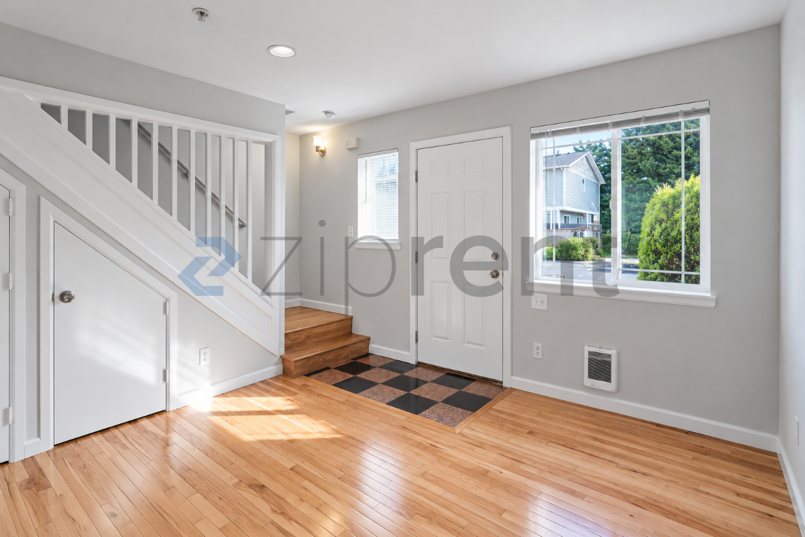 3322 148th St Sw #B2 - Photo 4 of 15