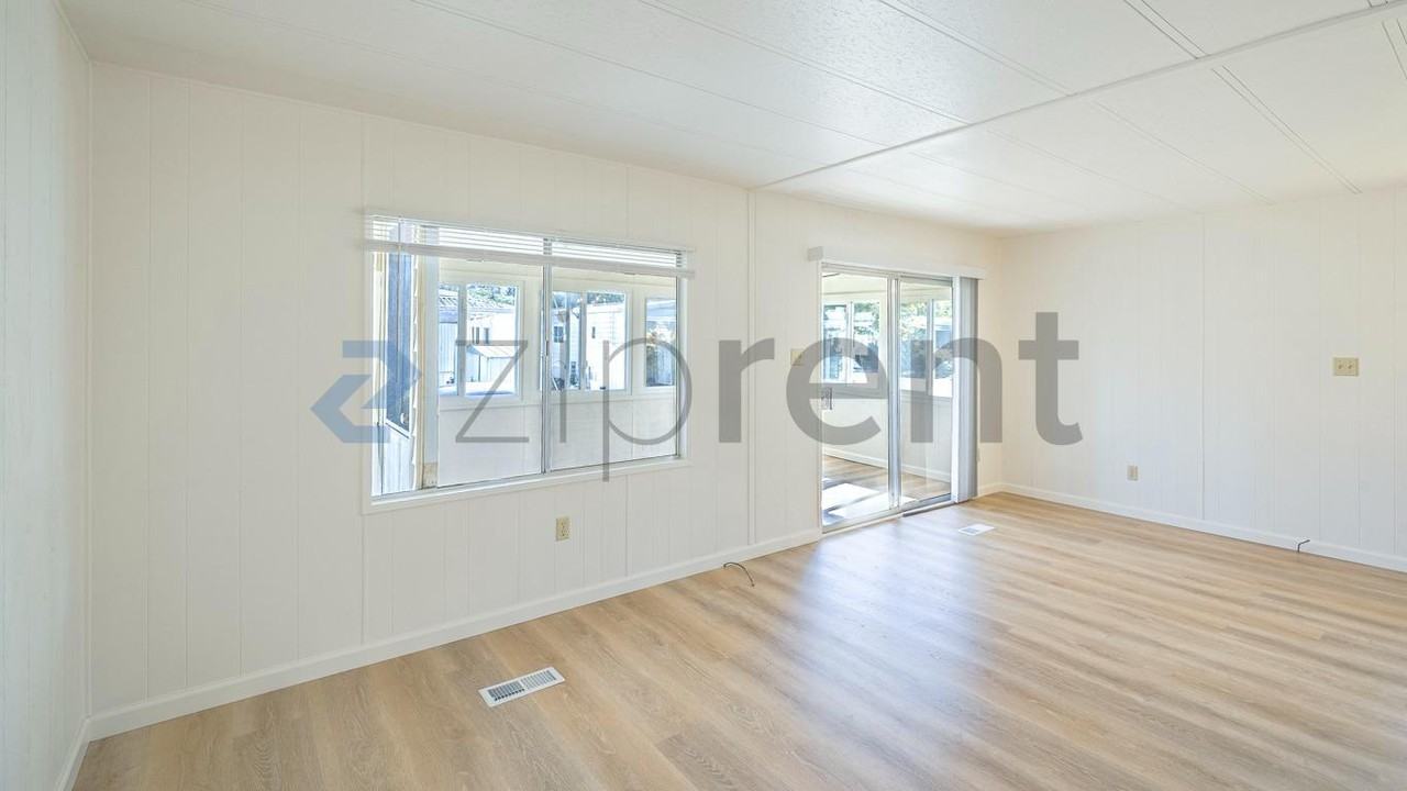 79 Michael Dr - Photo 5 of 29
