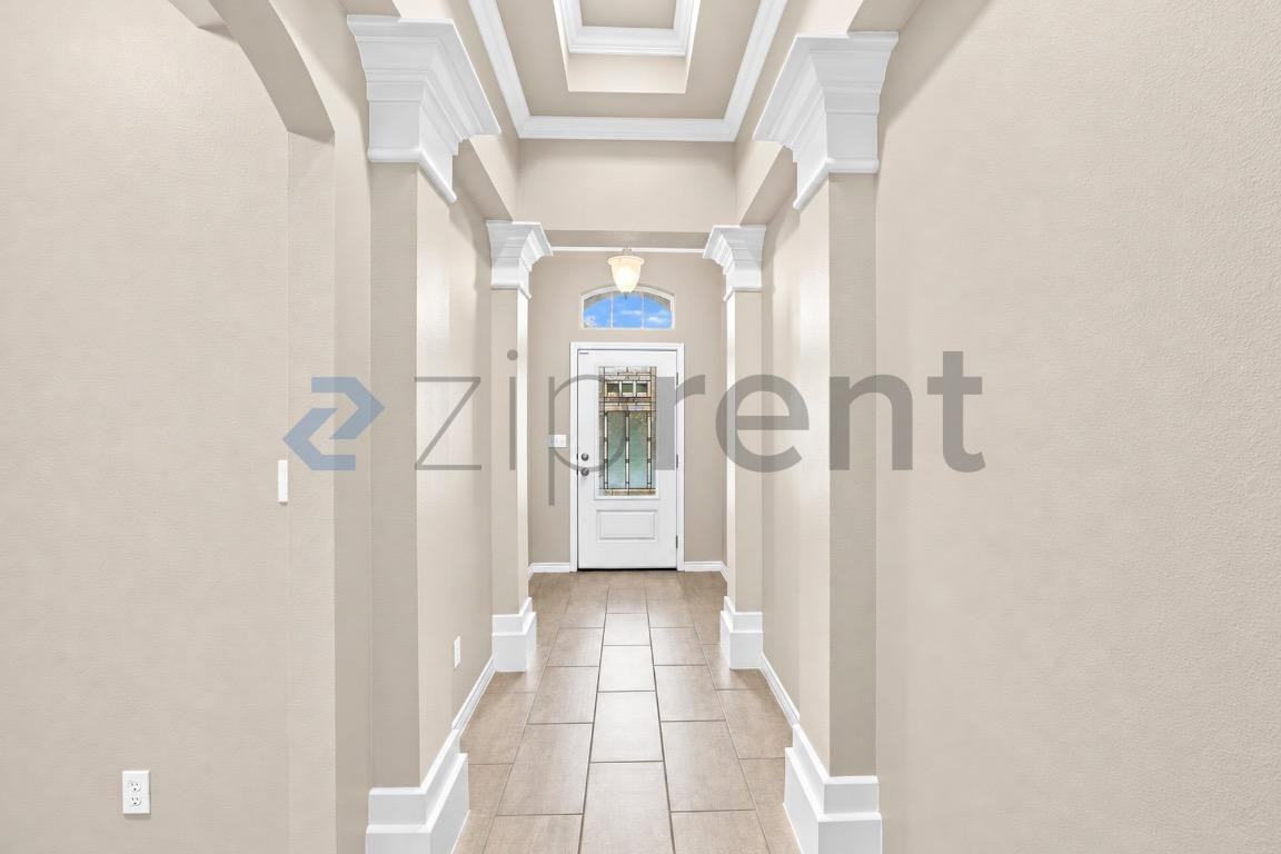 2109 Ibis St - Photo 6 of 29