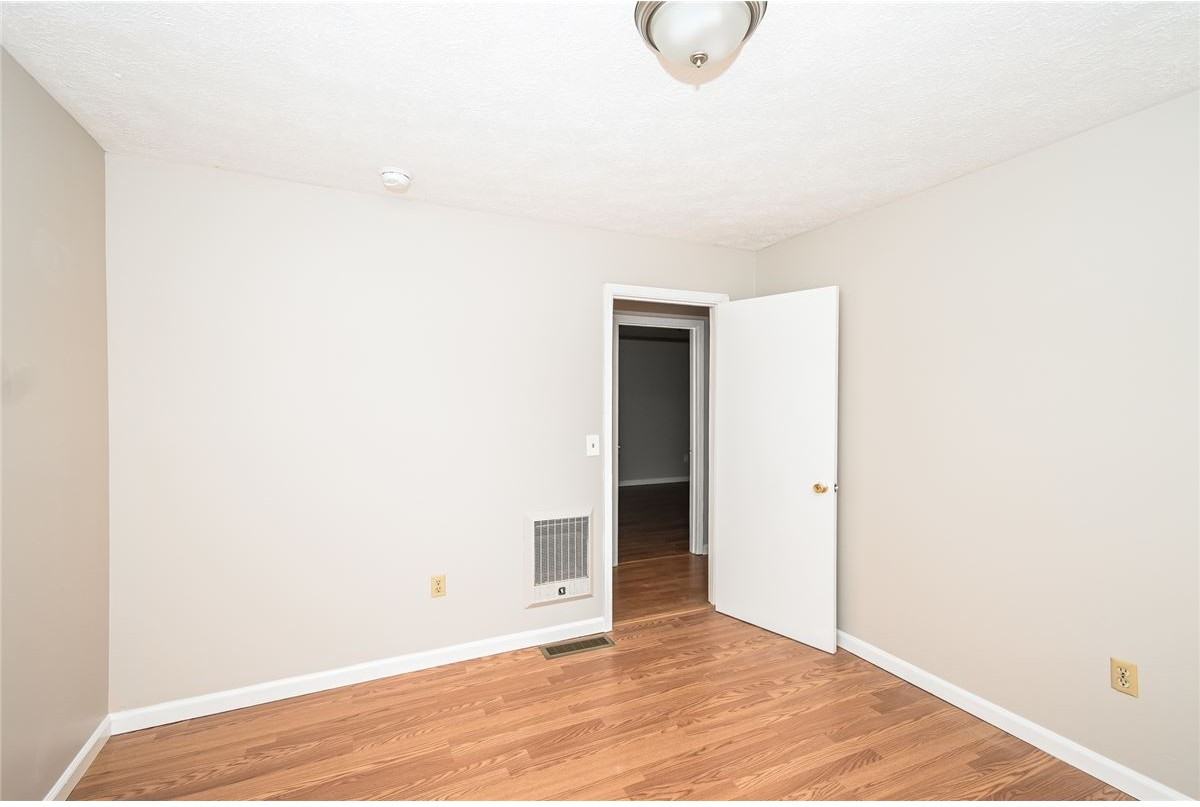 72 Trace Chain Ct - Photo 7 of 15