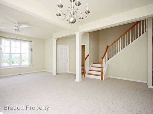 123 Boxwood Ct - Photo 3 of 15