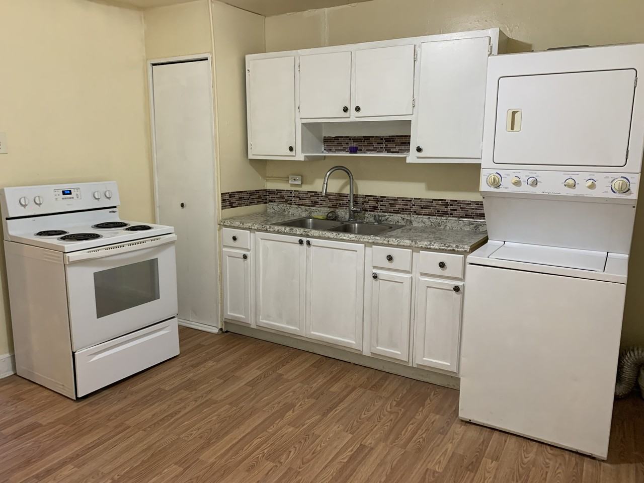 271 52nd Street #C - Photo 2 of 28