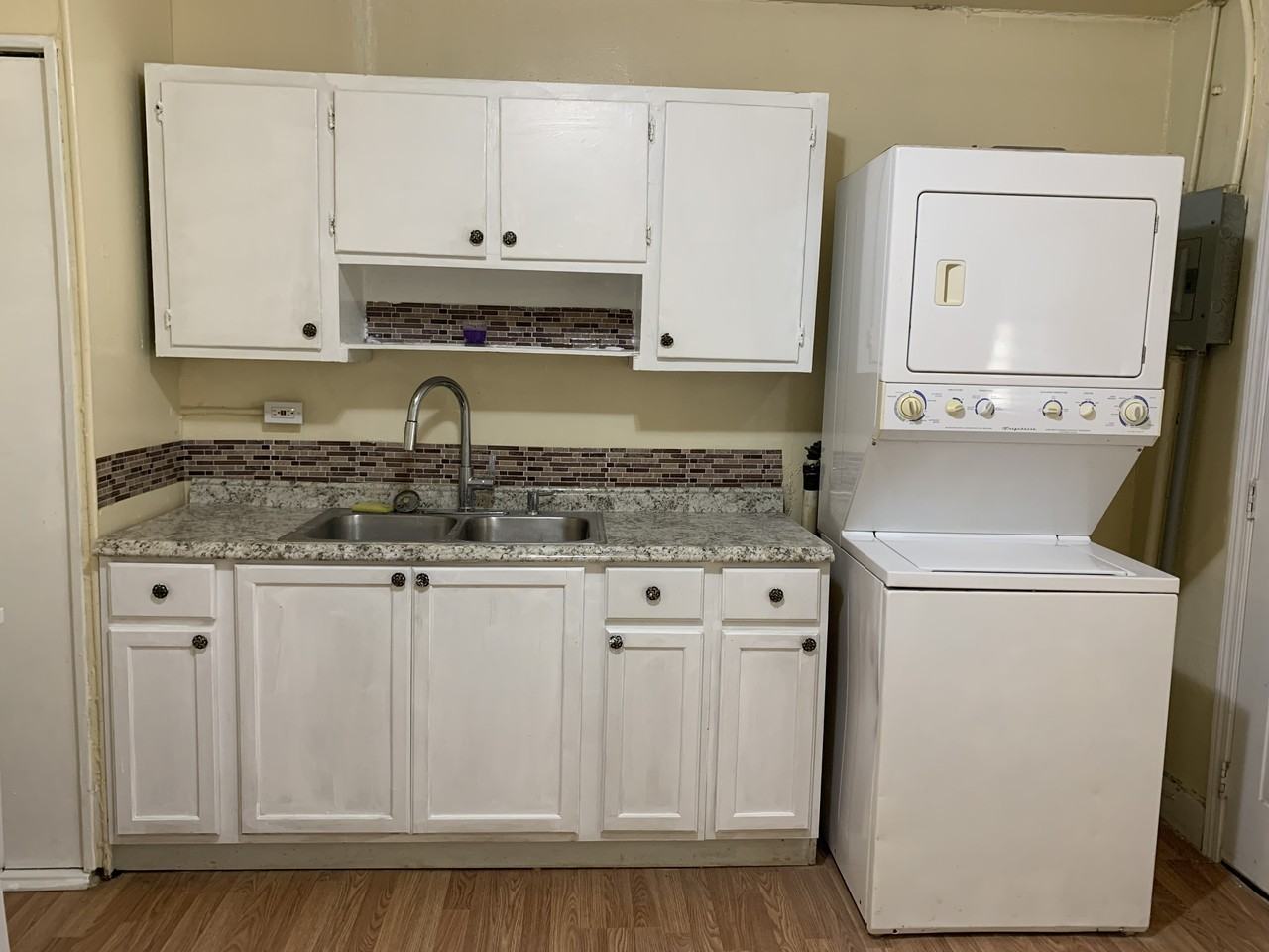 271 52nd Street #C - Photo 5 of 28