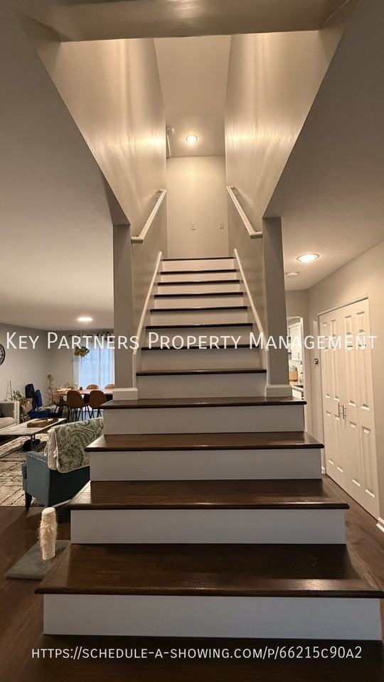 8342 Hadley St - Photo 3 of 27