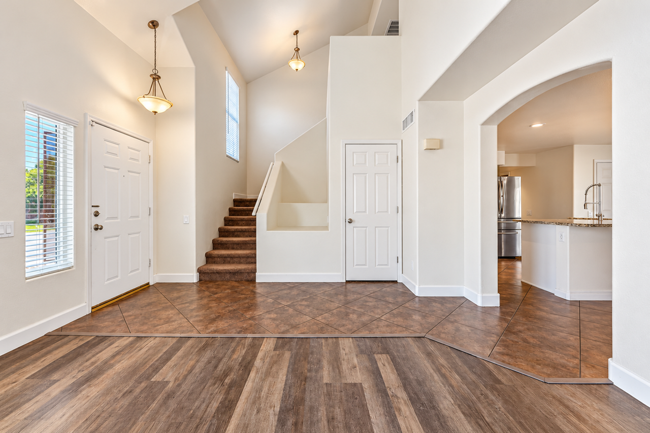 1432 W Park Ave - Photo 3 of 30