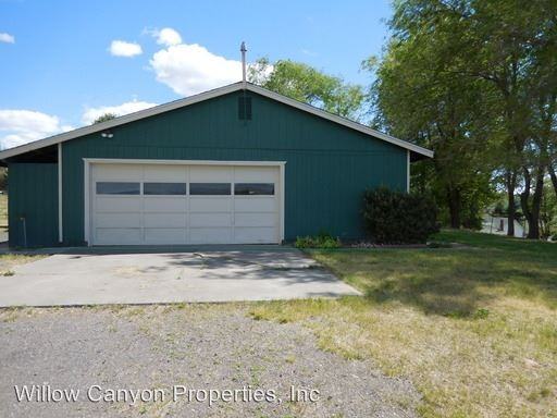 2227 NE Clark Dr - Photo 2 of 15