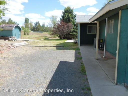 2227 NE Clark Dr - Photo 3 of 15