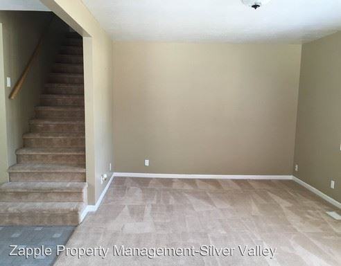 306 Main St - Photo 2 of 6