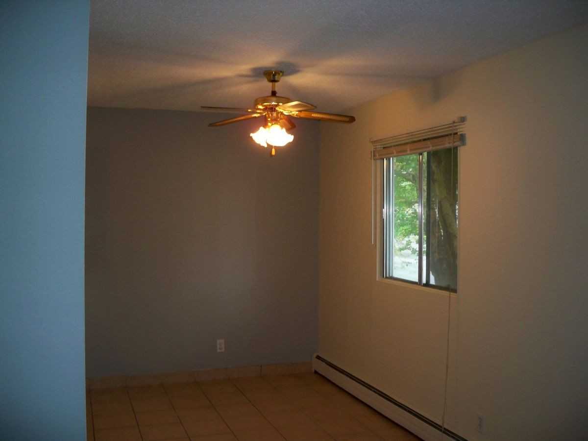 3608 - 3608 - 77 Street Nw - Photo 4 of 22