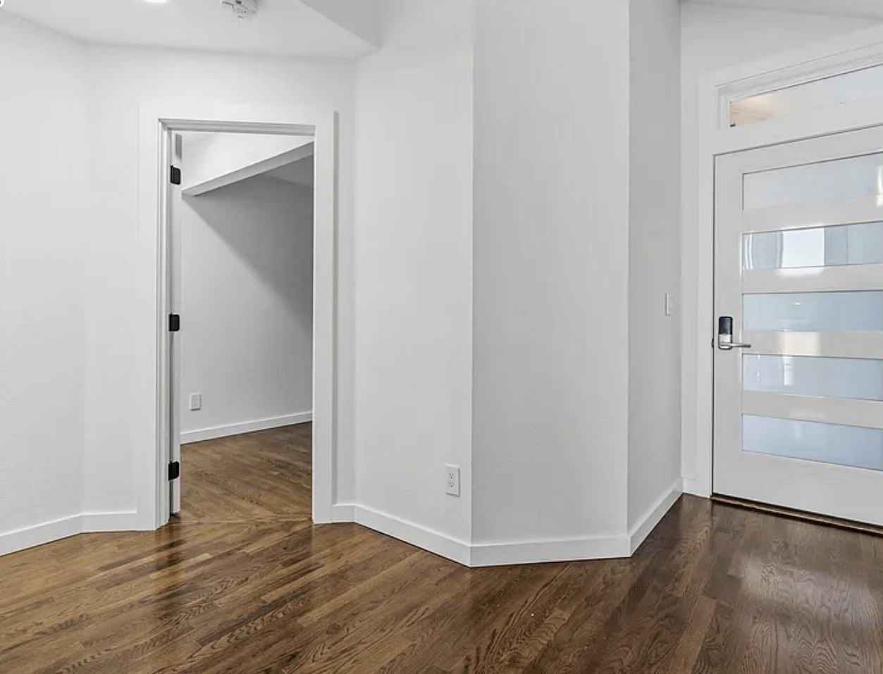1240 Sw Cardinell Way #NA - Photo 3 of 31