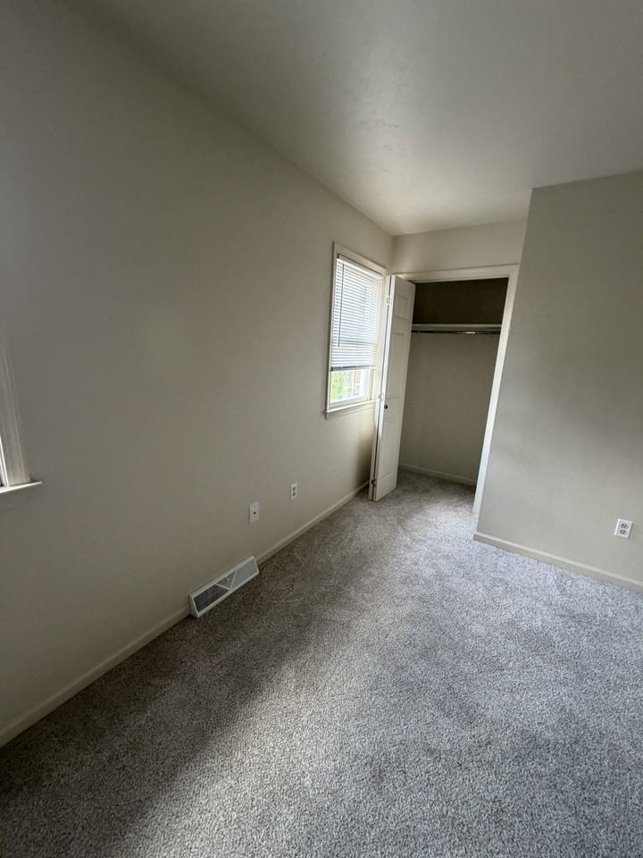 891 Mcallister St #891 - Photo 5 of 14