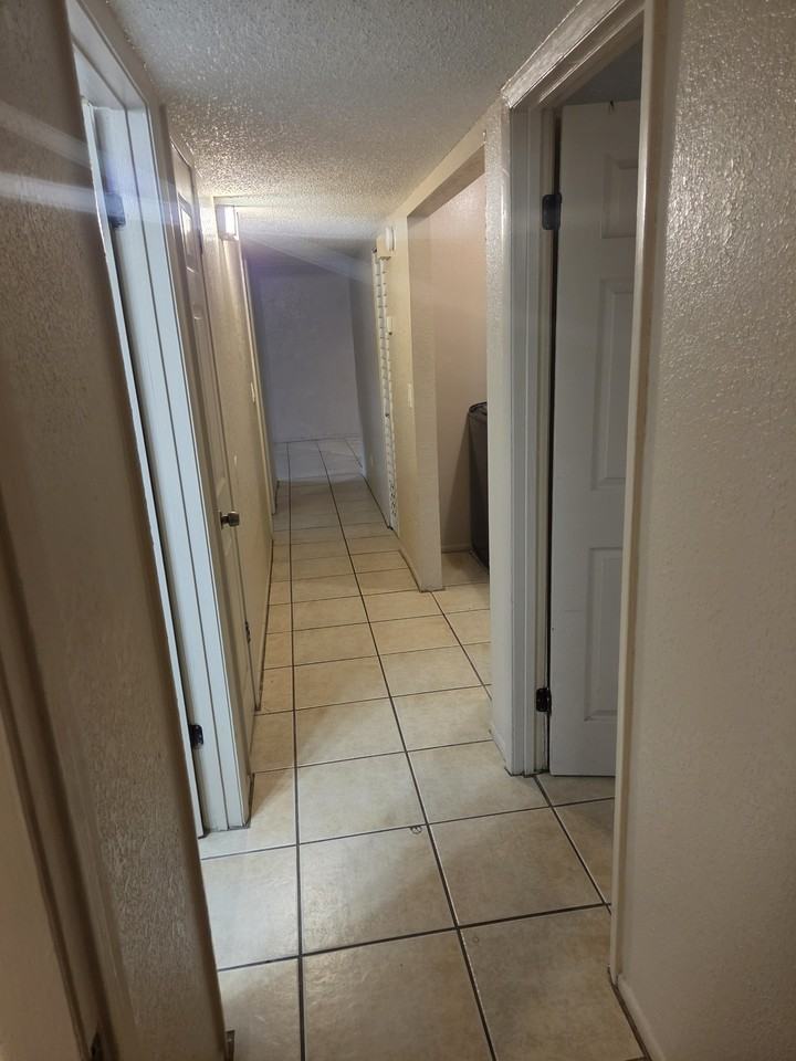 2825 Willow Ave #B - Photo 5 of 19