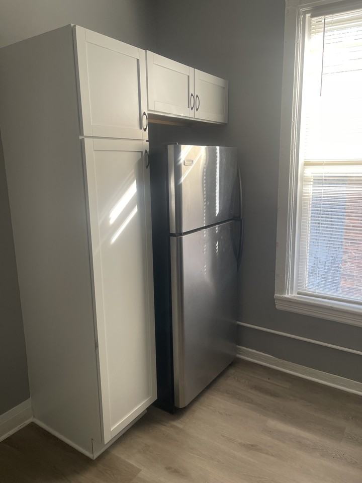 7525 S Normal Ave #2 - Photo 6 of 12