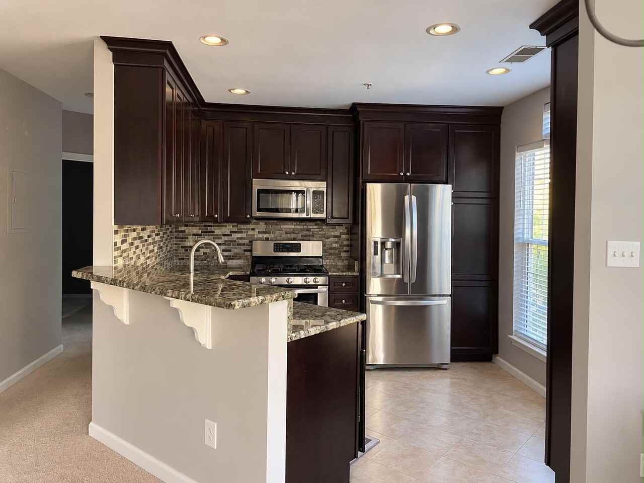 25272 Riffleford Sq #200 - Photo 6 of 23