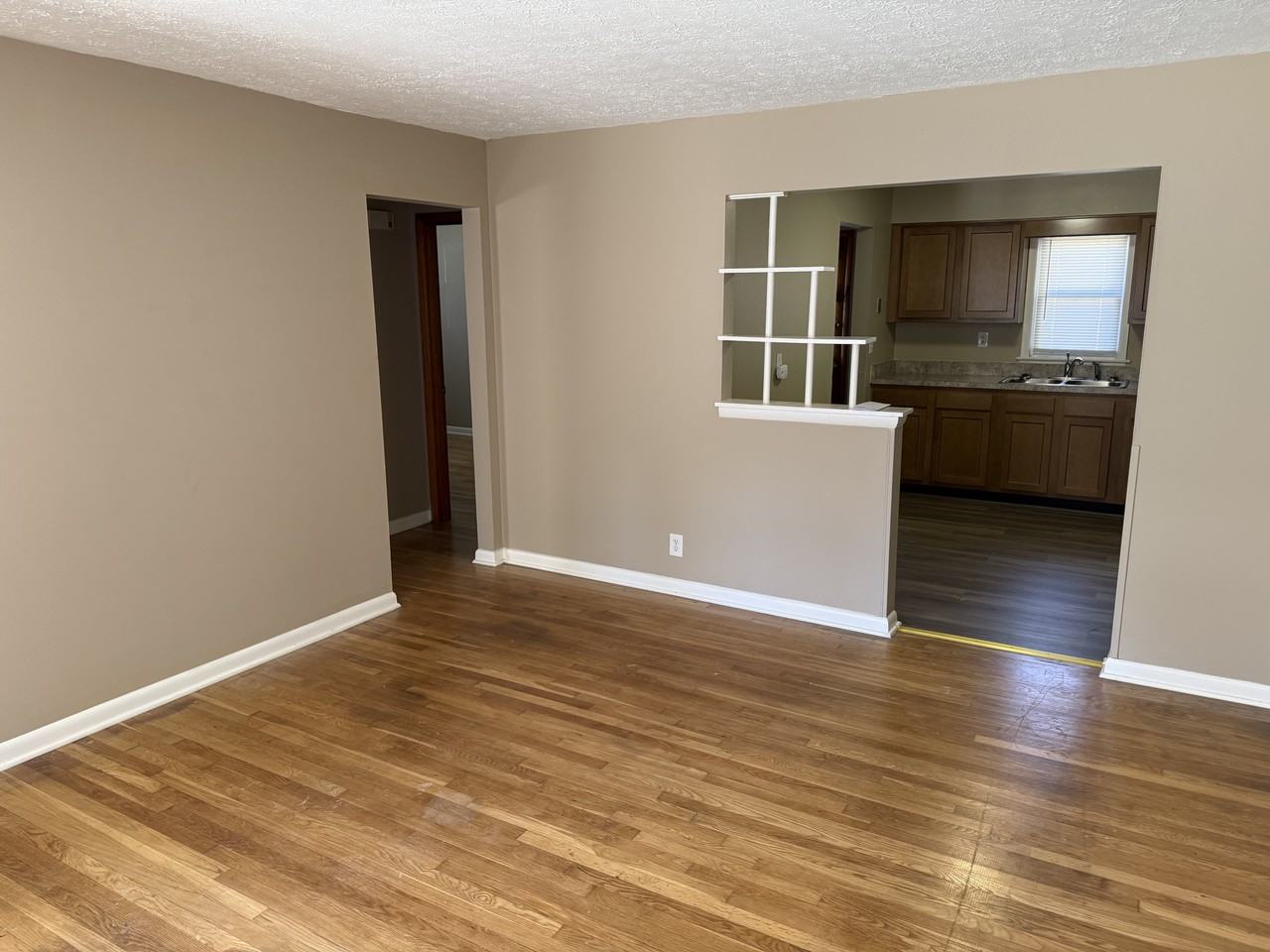 1917 Linherk Ave #2 - Photo 5 of 6